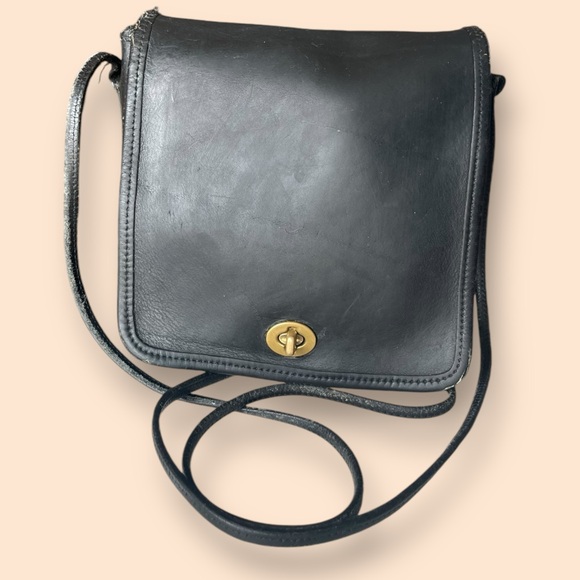 Vintage Coach New York Companion Leather Flap Twist lock Crossbody Bag Authentic - Picture 2 of 16